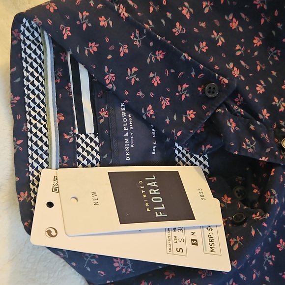 Denim and Flower NWT Button Up - Picture 2 of 3
